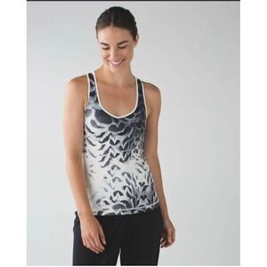 Lululemon Dance To Yoga Tank Pretty Plume Angel Wing Black Pads, Women's Size 2